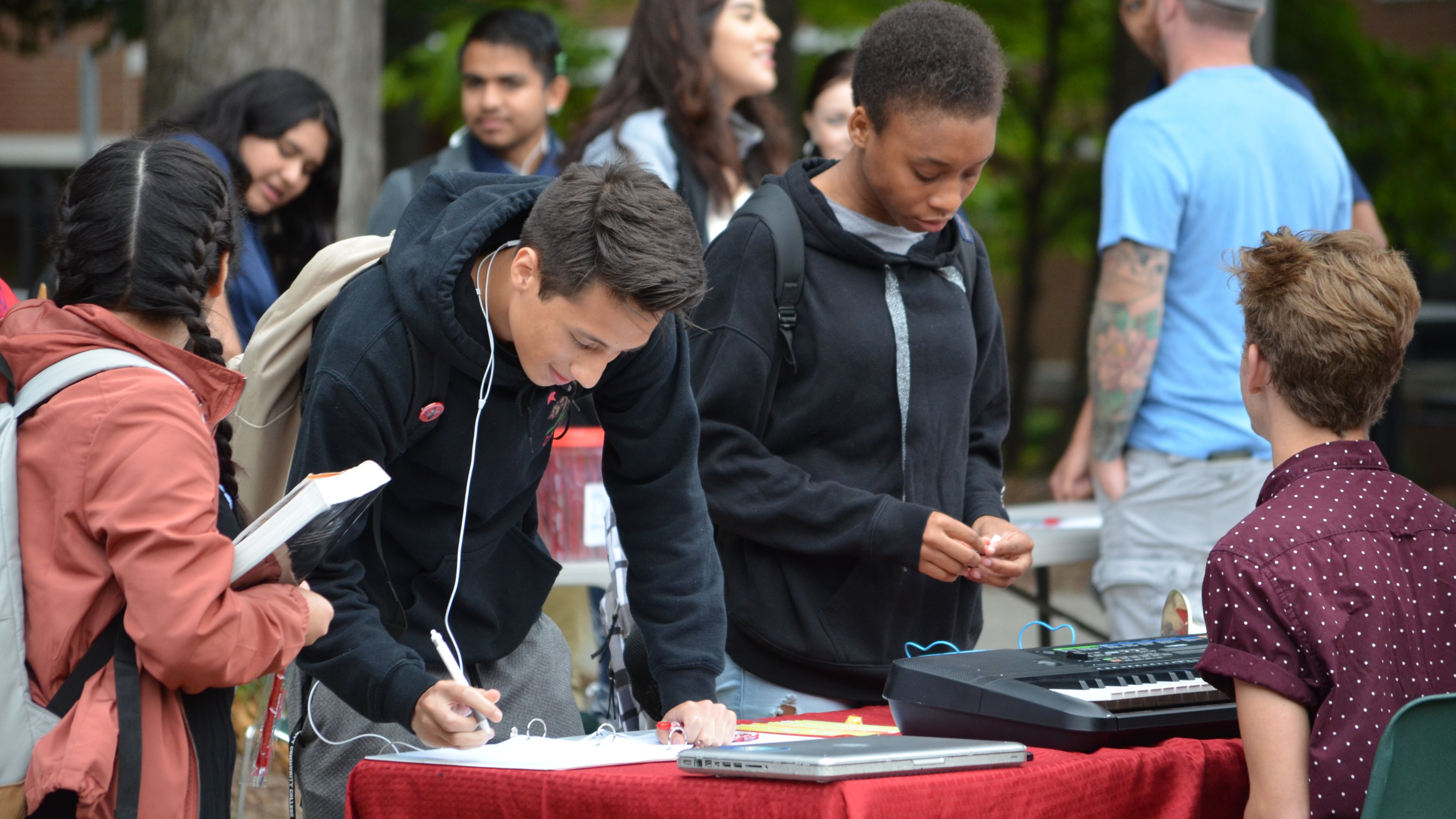 Students signing up for clubs