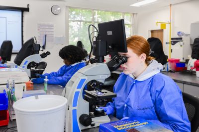 Medical Laboratory Technology Student use microscope